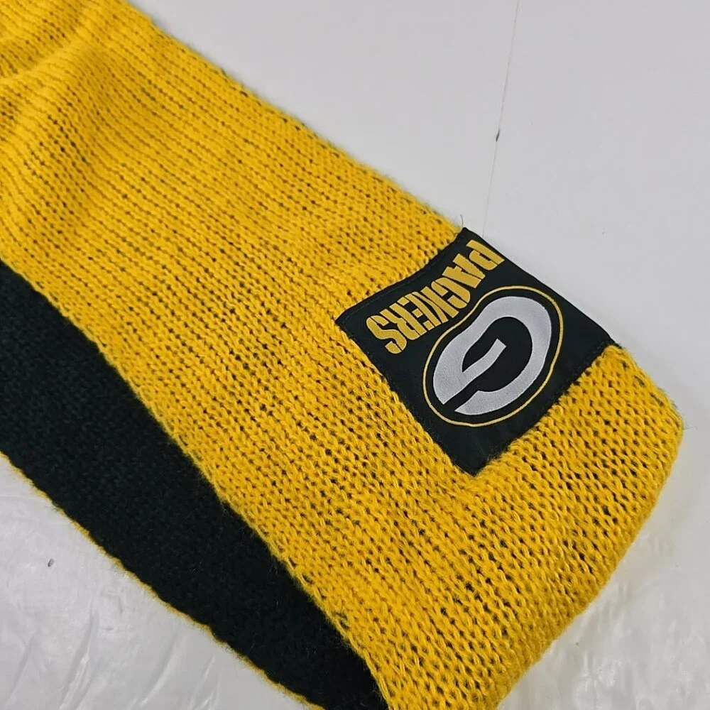 GREEN BAY PACKERS Infinity Scarf Football Team Knitted Green and Yellow Logo NFL